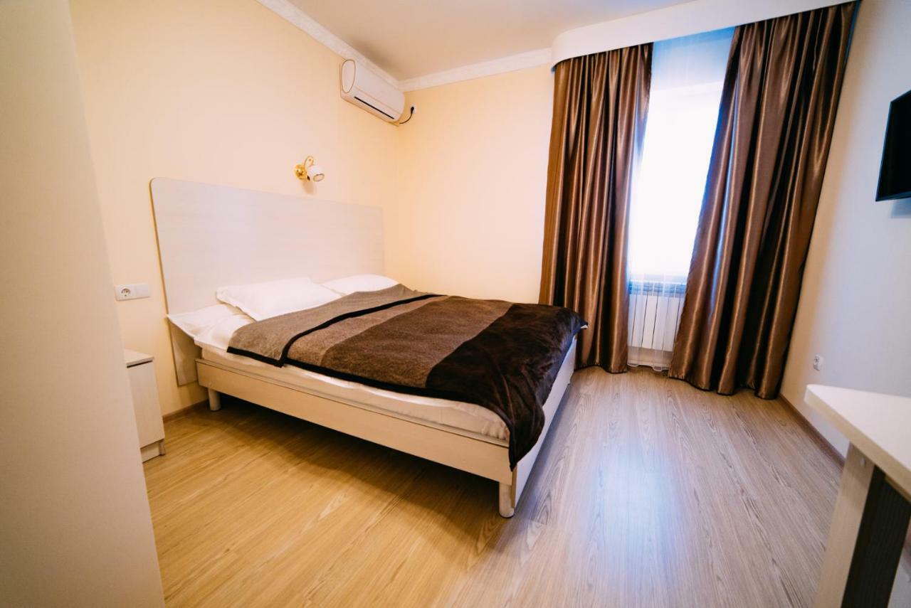 224 Hotel Alma-Ata Buitenkant foto