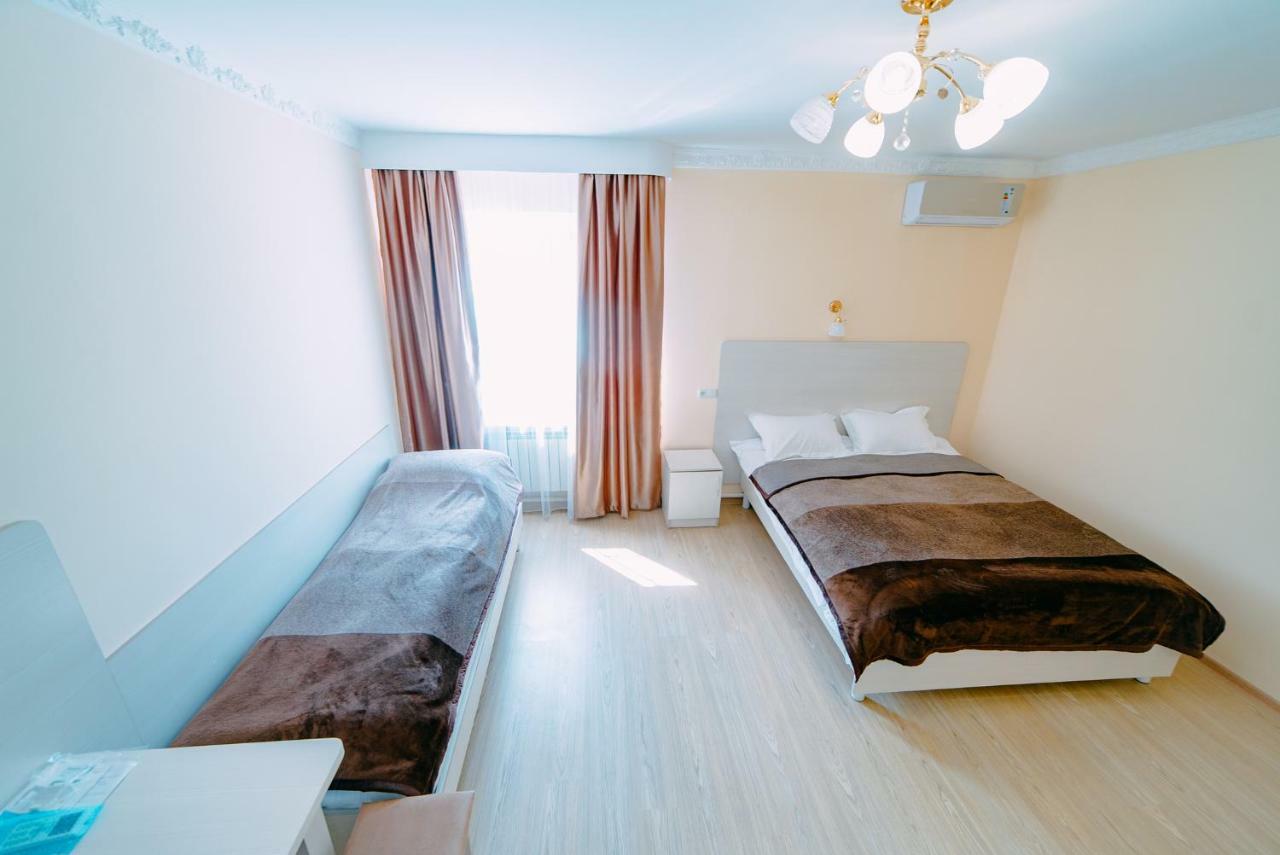 224 Hotel Alma-Ata Buitenkant foto