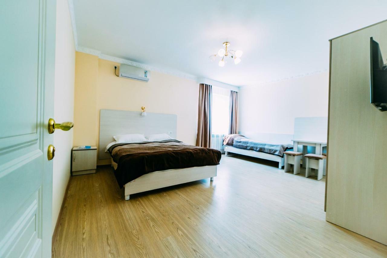 224 Hotel Alma-Ata Buitenkant foto