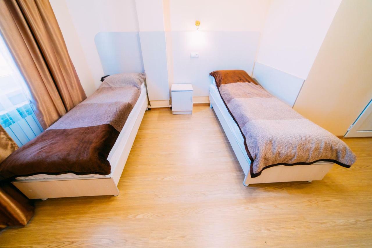 224 Hotel Alma-Ata Buitenkant foto